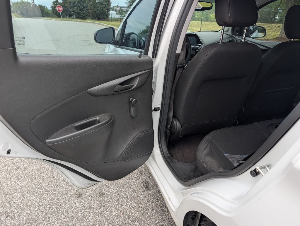 Photo 15 of this CHEVROLET SPARK