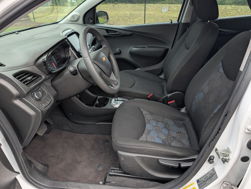 Photo 11 of this CHEVROLET SPARK