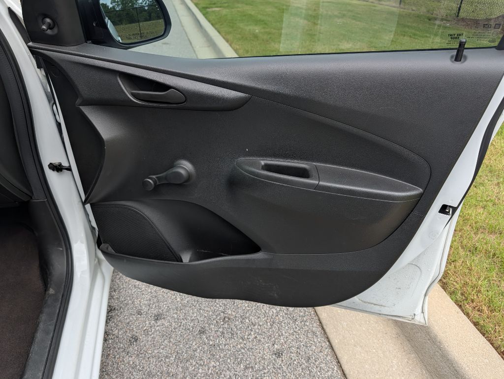 Photo 21 of this CHEVROLET SPARK
