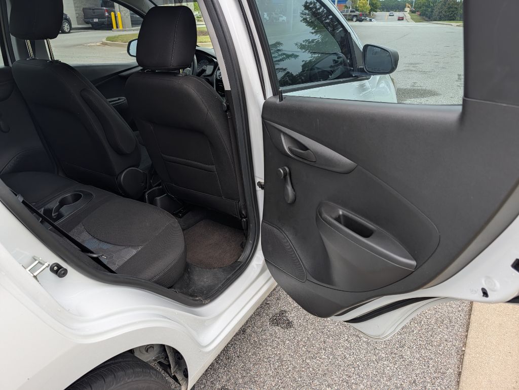 Photo 19 of this CHEVROLET SPARK