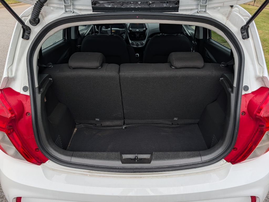 Photo 17 of this CHEVROLET SPARK