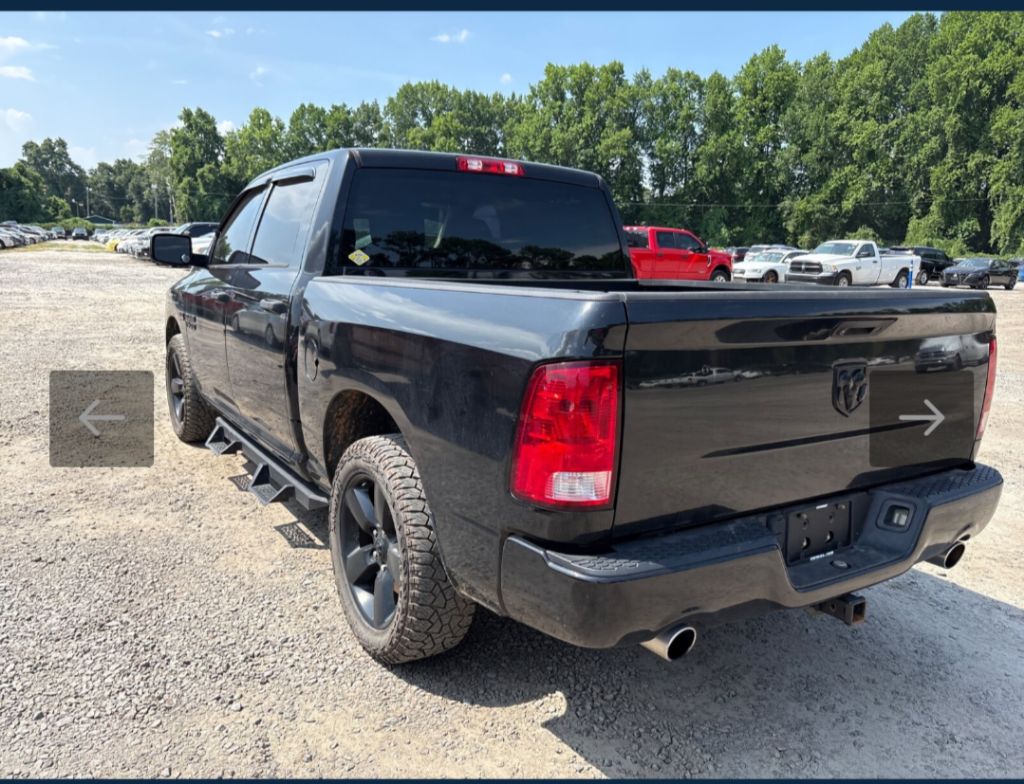Photo 2 of this RAM 1500