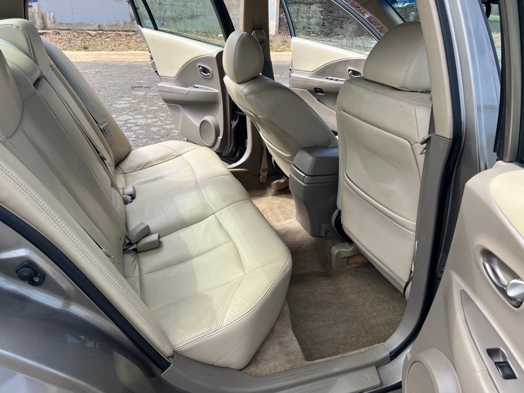 Photo 24 of this NISSAN ALTIMA