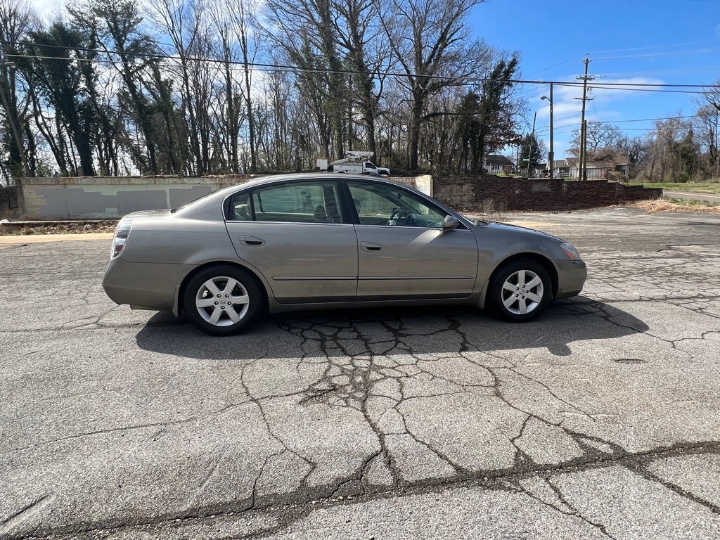 Photo 11 of this NISSAN ALTIMA