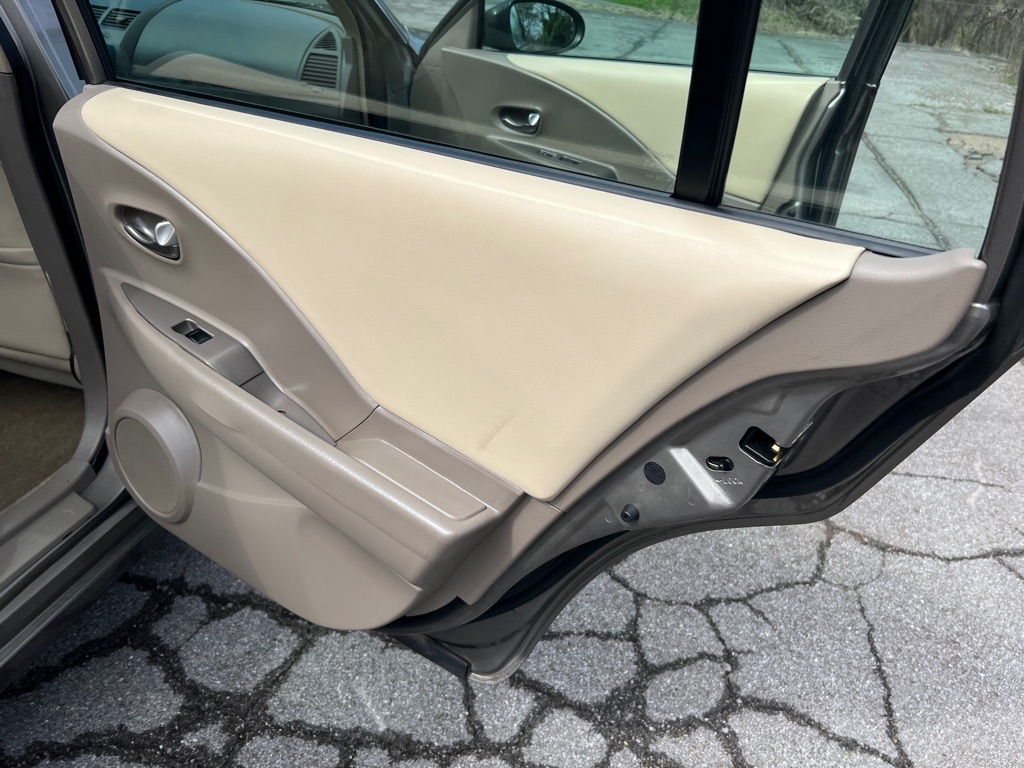Photo 23 of this NISSAN ALTIMA