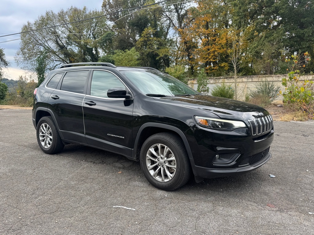Photo 4 of this JEEP CHEROKEE