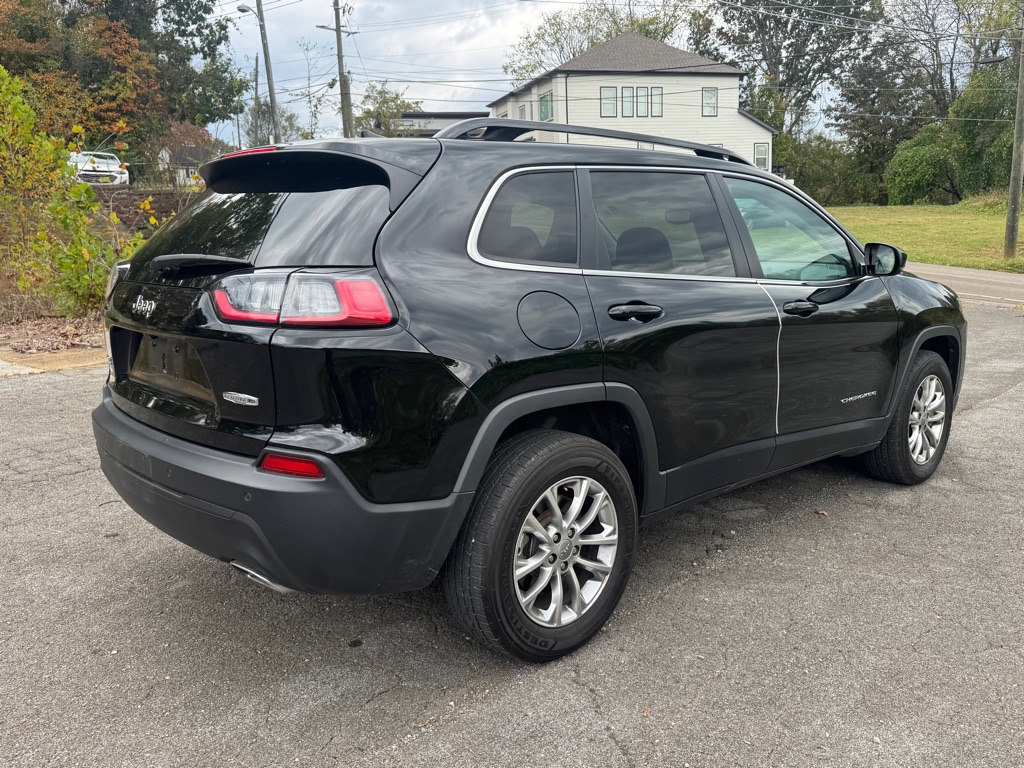 Photo 2 of this JEEP CHEROKEE