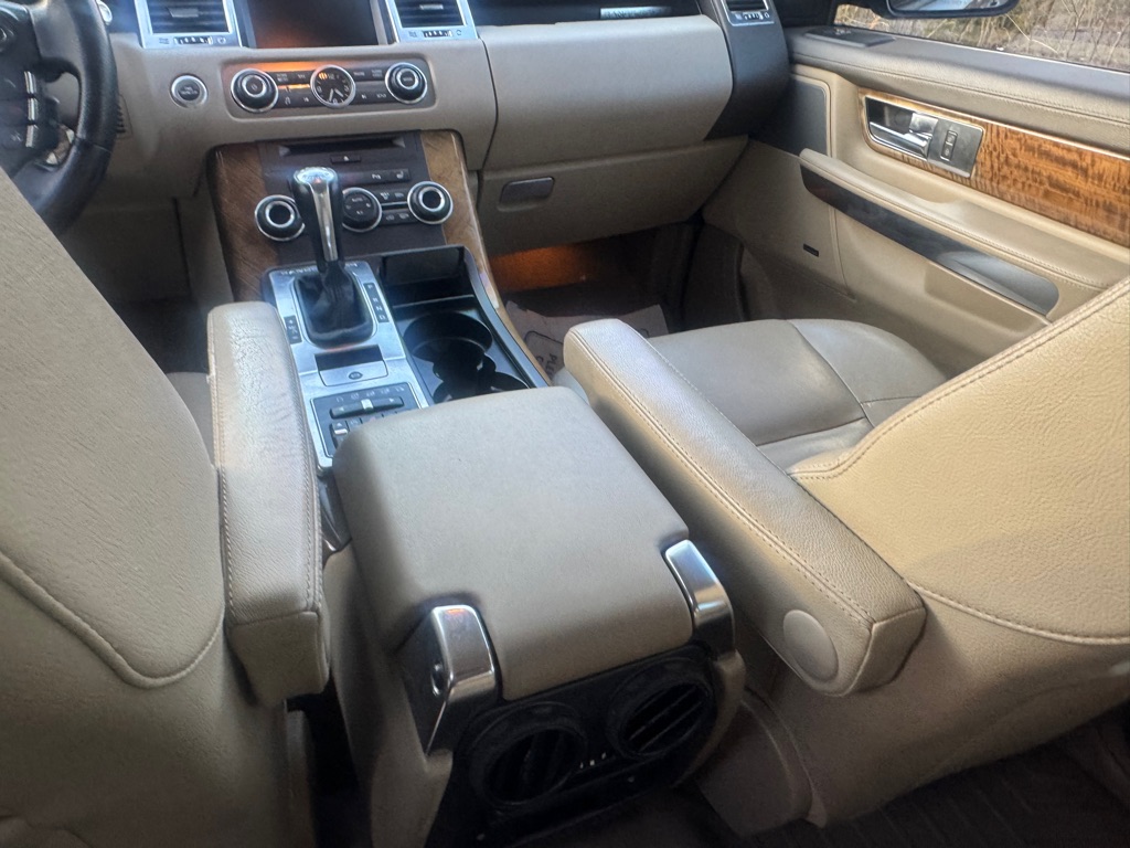 Photo 13 of this LAND ROVER RANGE ROVER SPO