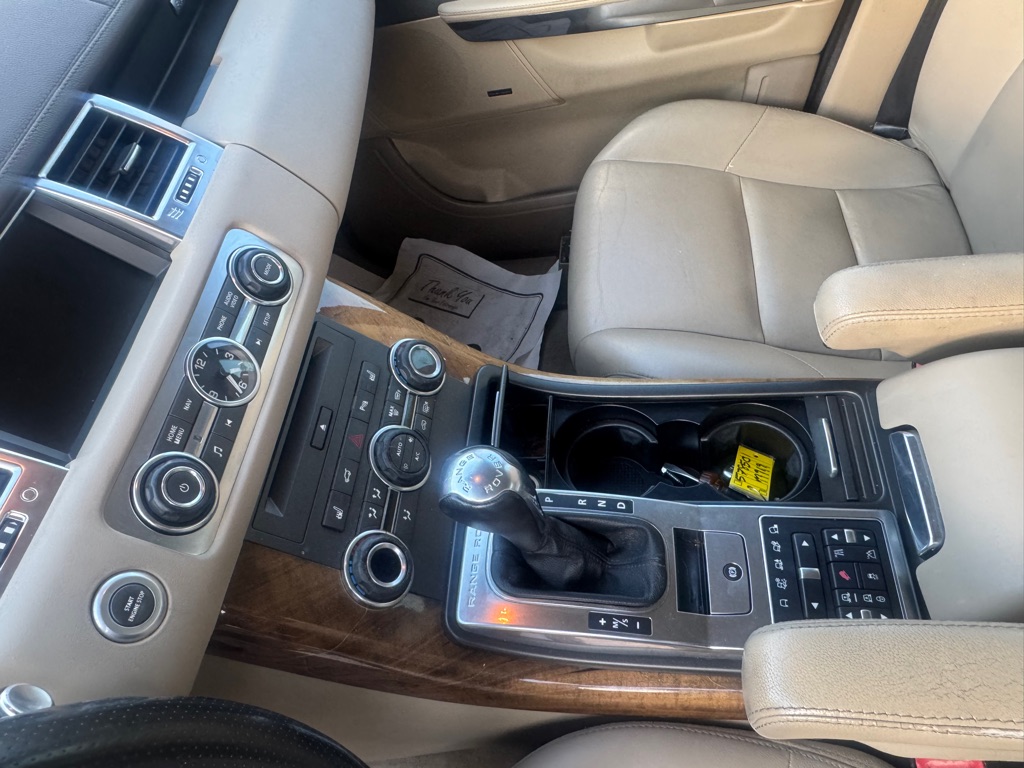 Photo 23 of this LAND ROVER RANGE ROVER SPO