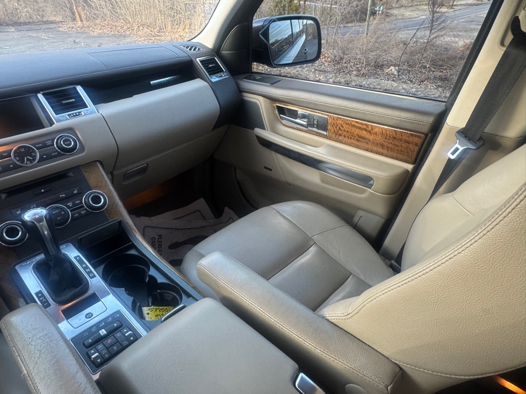 Photo 16 of this LAND ROVER RANGE ROVER SPO