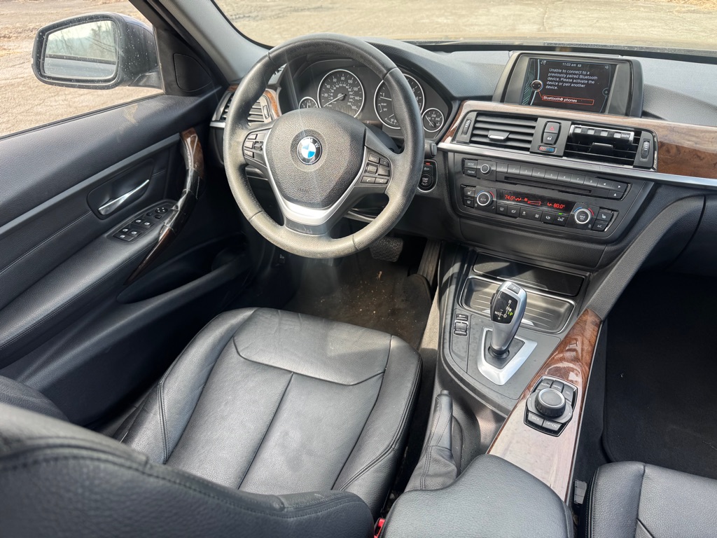 Photo 11 of this BMW 328