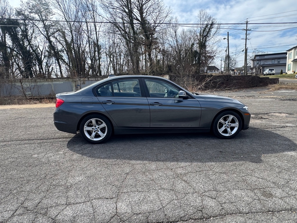 Photo 8 of this BMW 328