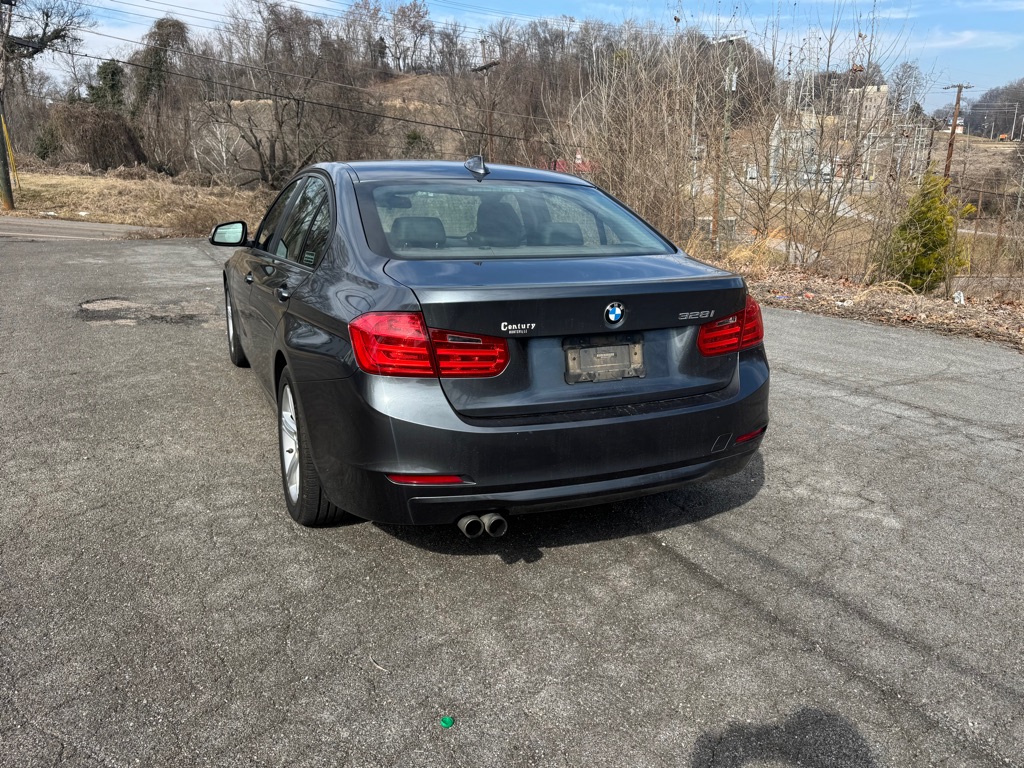 Photo 3 of this BMW 328