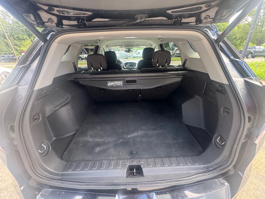 Photo 16 of this GMC TERRAIN
