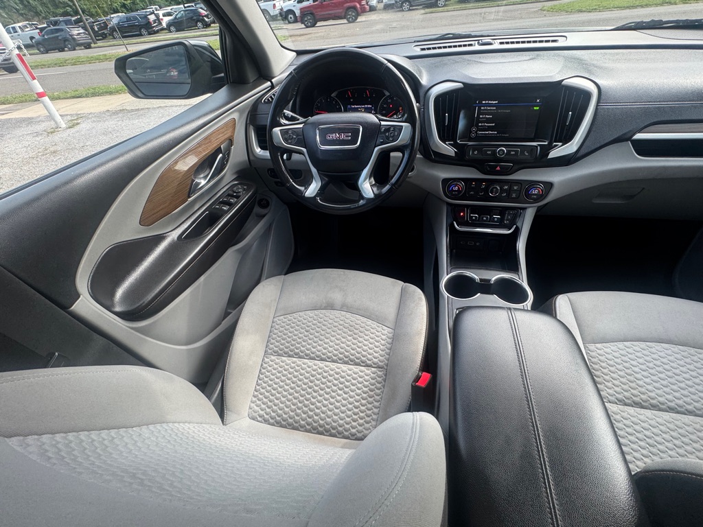 Photo 22 of this GMC TERRAIN
