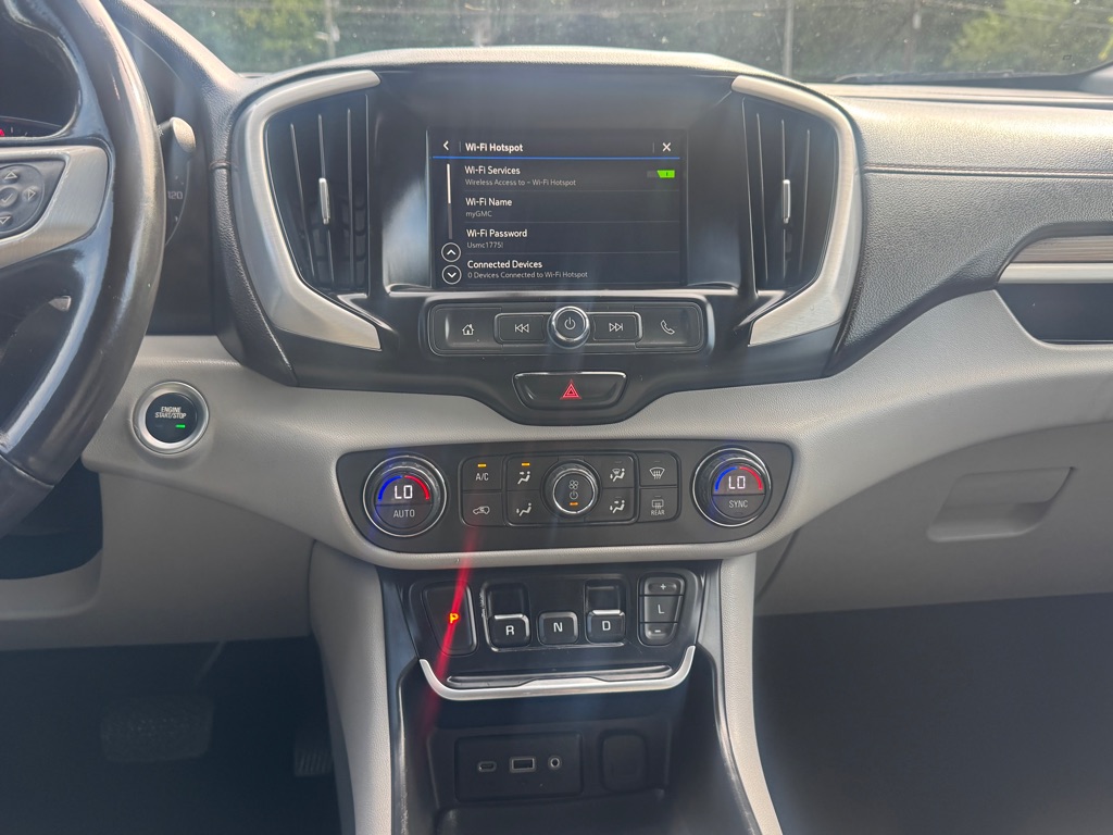 Photo 21 of this GMC TERRAIN