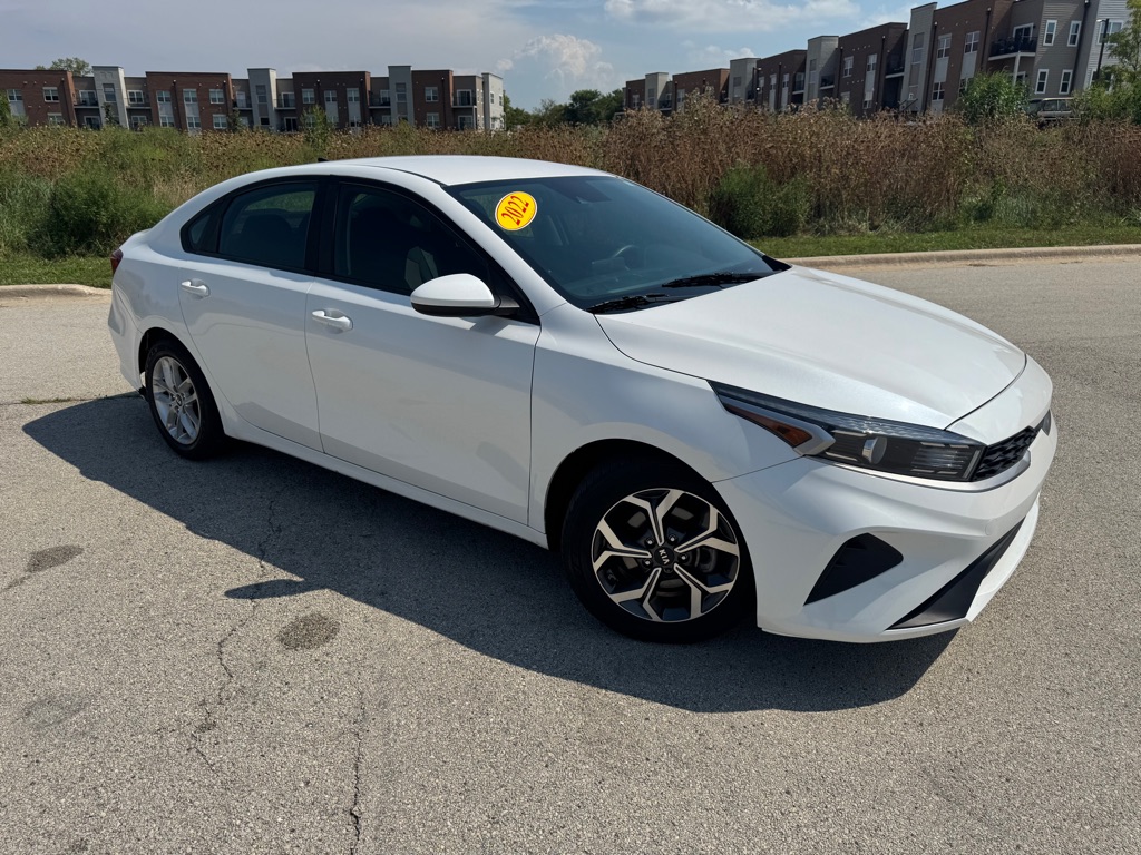 Photo 3 of this KIA FORTE