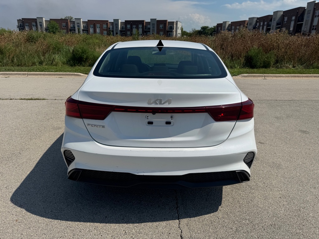 Photo 8 of this KIA FORTE