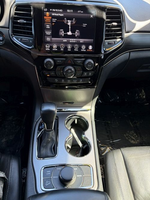 Photo 16 of this JEEP GRAND CHEROKEE