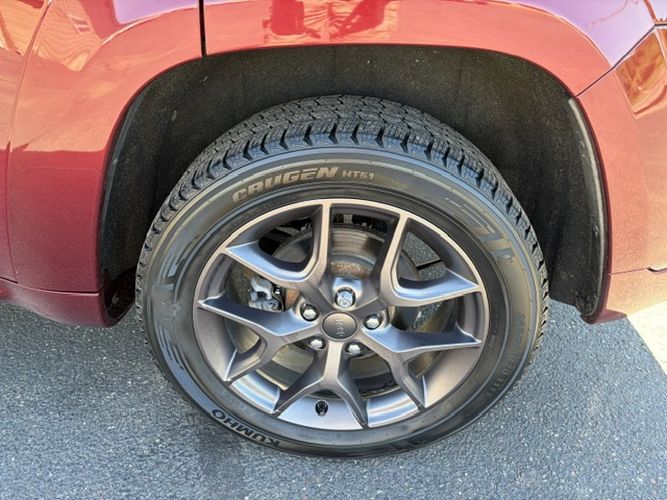 Photo 18 of this JEEP GRAND CHEROKEE