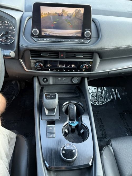 Photo 17 of this NISSAN ROGUE