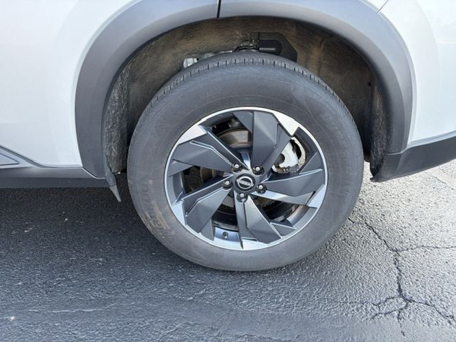Photo 19 of this NISSAN ROGUE