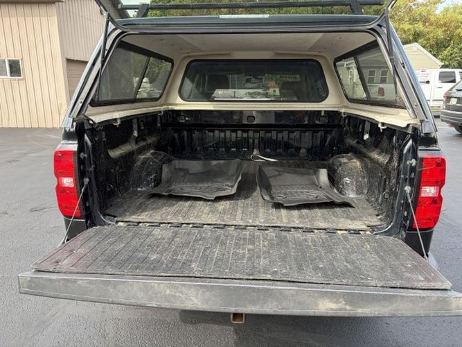 Photo 5 of this CHEVROLET SILVERADO 1500