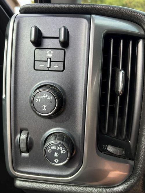 Photo 22 of this CHEVROLET SILVERADO 1500