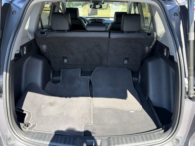 Photo 5 of this HONDA CR-V