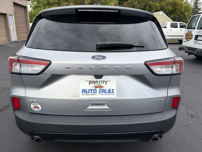 Photo 4 of this FORD ESCAPE
