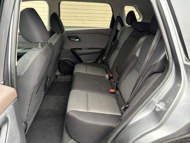Photo 12 of this NISSAN ROGUE