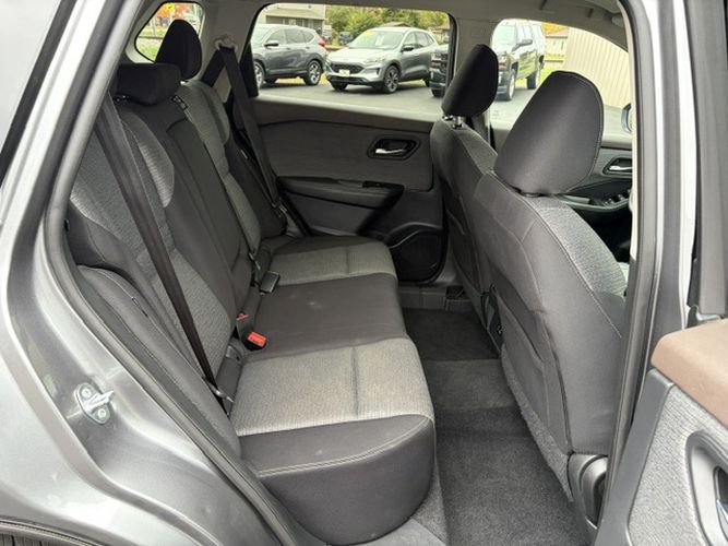 Photo 13 of this NISSAN ROGUE