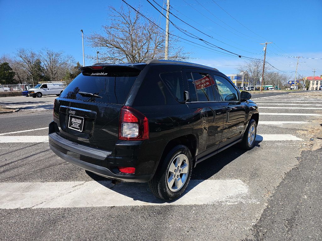 Photo 5 of this JEEP COMPASS