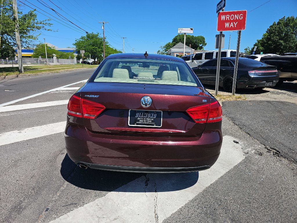 Photo 6 of this VOLKSWAGEN PASSAT