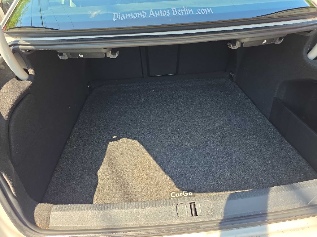 Photo 15 of this VOLKSWAGEN CC