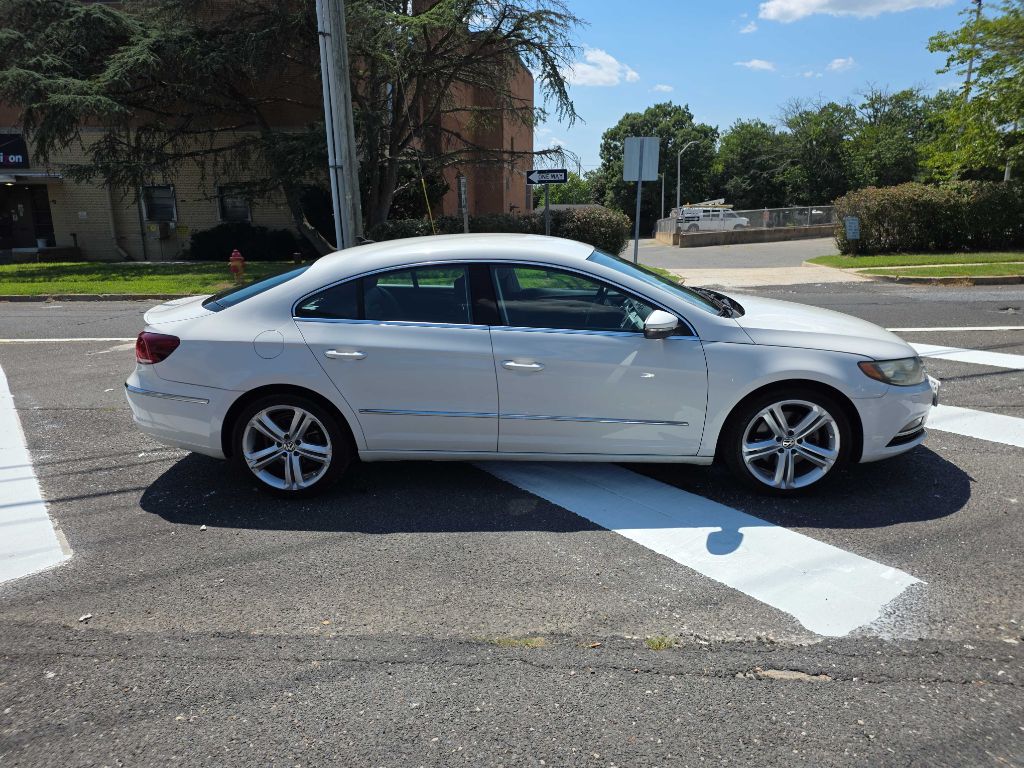 Photo 4 of this VOLKSWAGEN CC