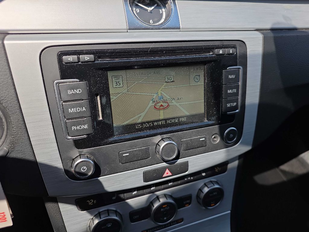 Photo 14 of this VOLKSWAGEN CC