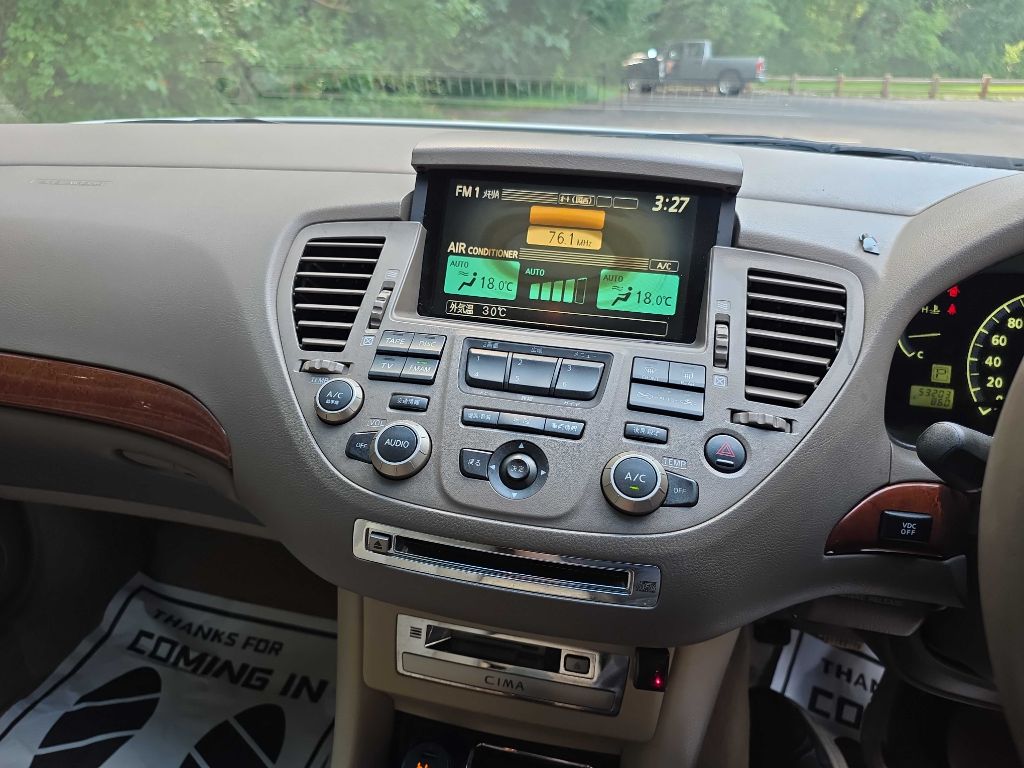Photo 19 of this NISSAN CIMA