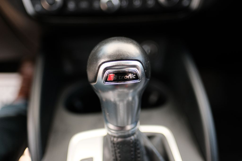 Photo 15 of this AUDI A3