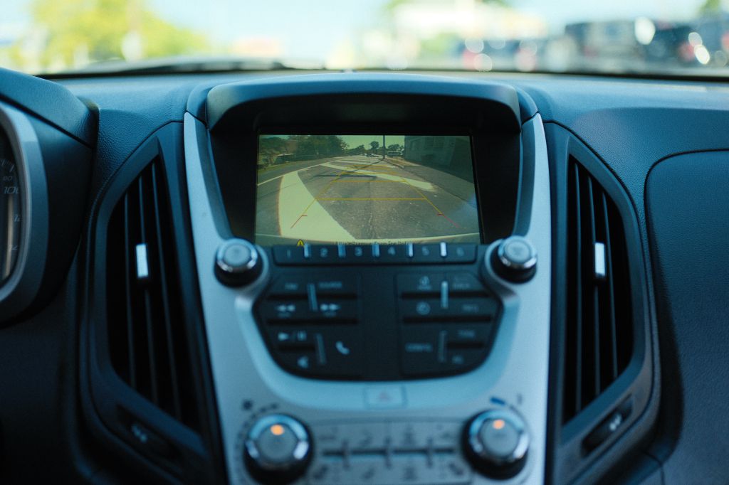 Photo 17 of this CHEVROLET EQUINOX
