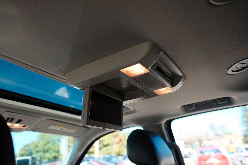 Photo 13 of this CHEVROLET SUBURBAN