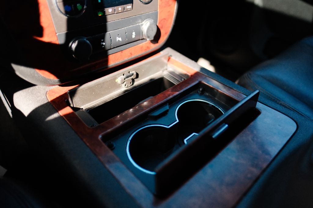 Photo 18 of this CHEVROLET SUBURBAN