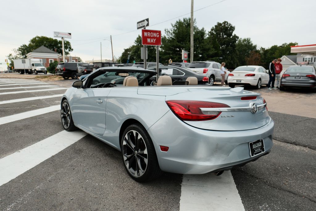 Photo 4 of this BUICK CASCADA