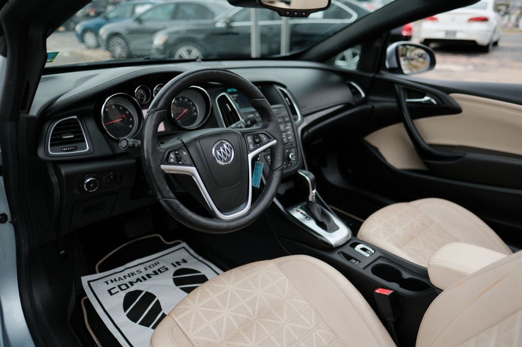 Photo 13 of this BUICK CASCADA