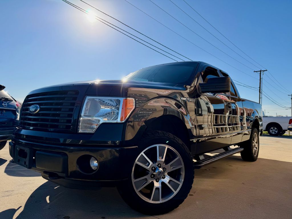 Photo 2 of this FORD F150