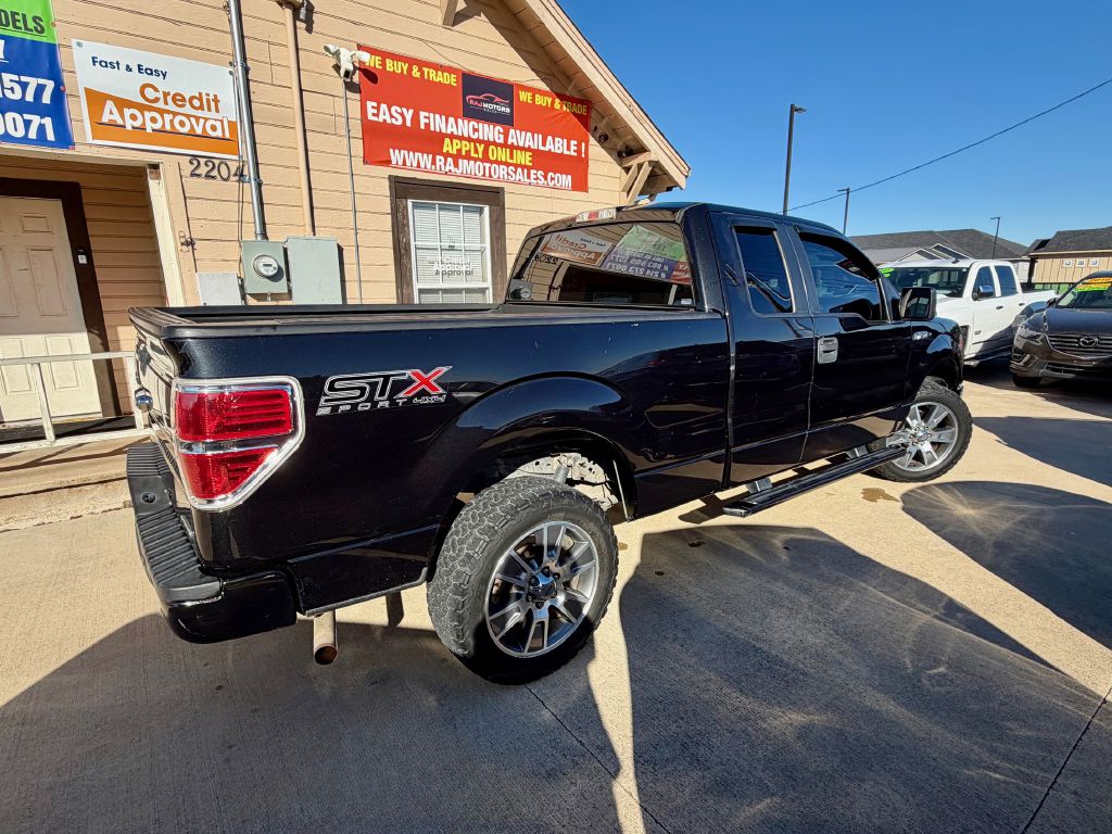 Photo 11 of this FORD F150