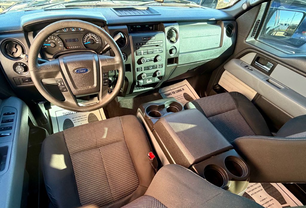 Photo 24 of this FORD F150