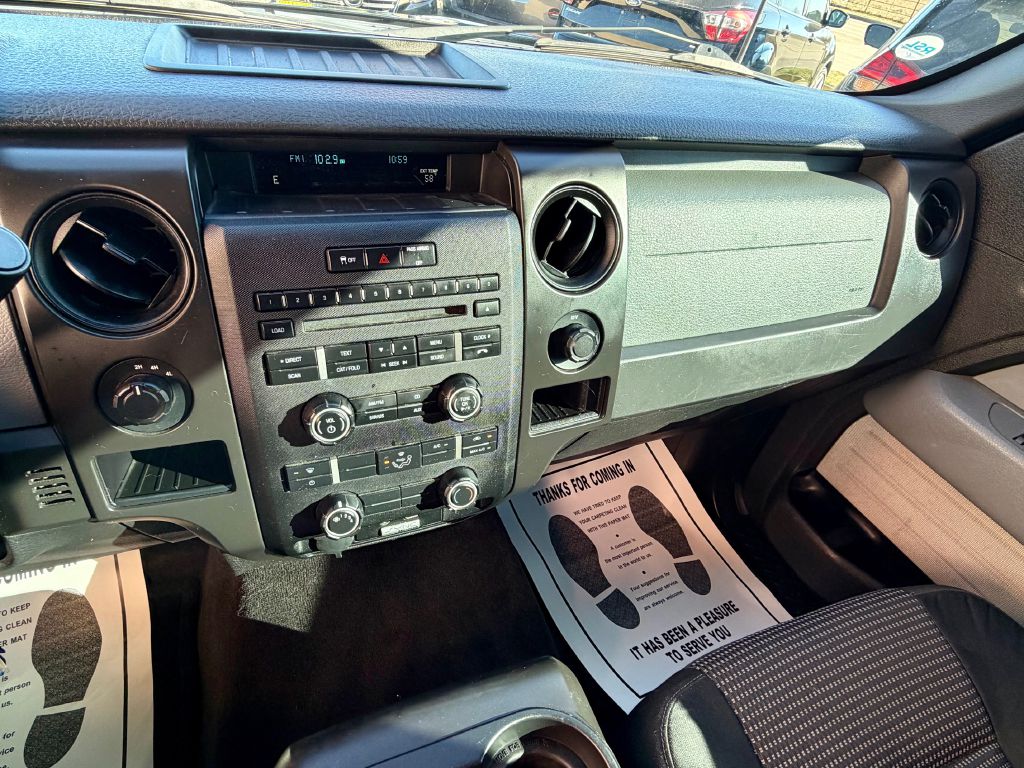 Photo 32 of this FORD F150