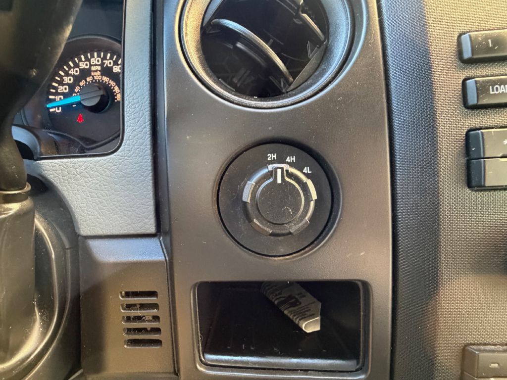 Photo 37 of this FORD F150