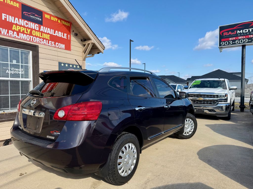Photo 8 of this NISSAN ROGUE SELECT